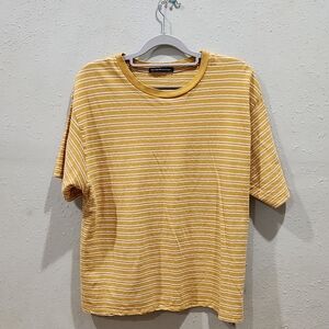 Basic yellow T-shirt with white stripes